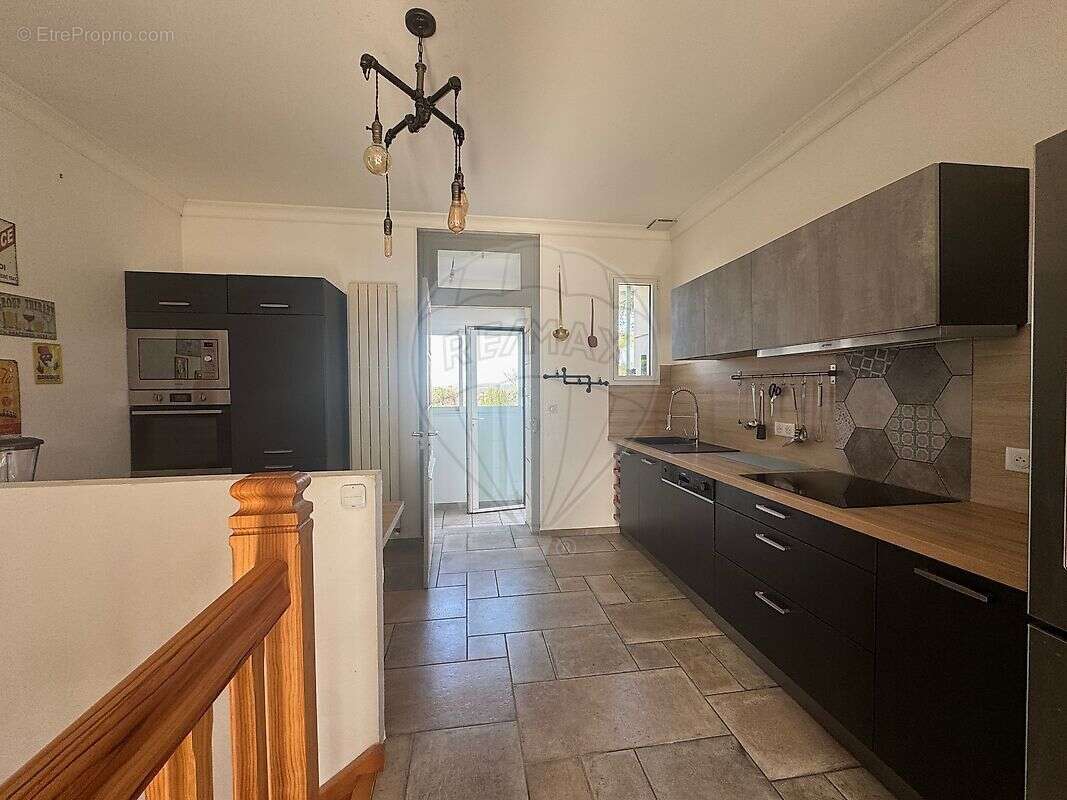 Maison à MESCHERS-SUR-GIRONDE