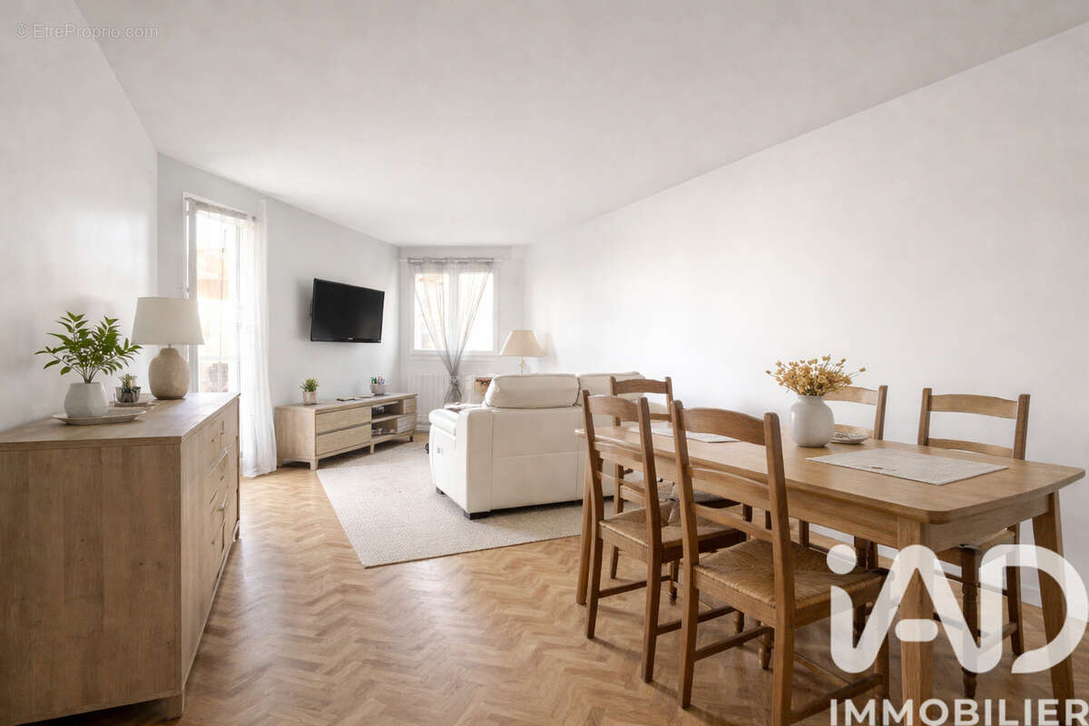 Photo 2 - Appartement à BEAUCHAMP