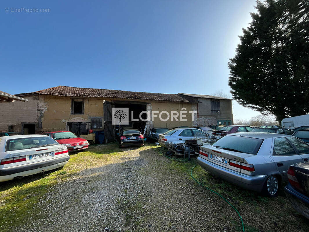 Maison à ROMENAY