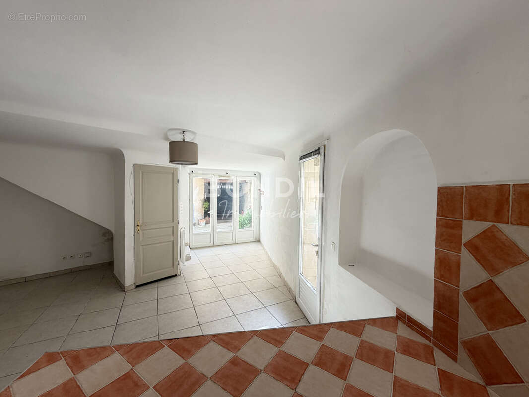 Maison à CADENET