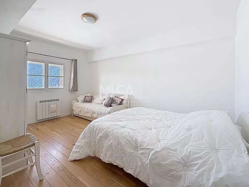 Appartement à SAINT-ETIENNE-DE-TINEE