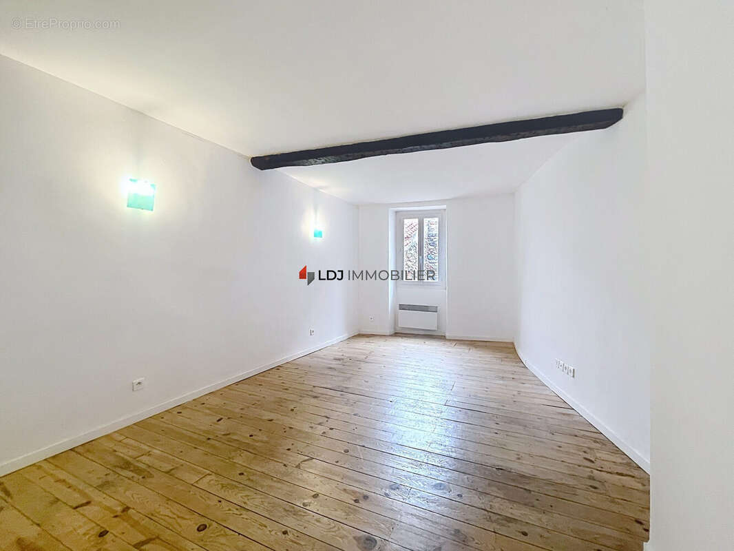 Maison 110 m² à Prades  - photo 7