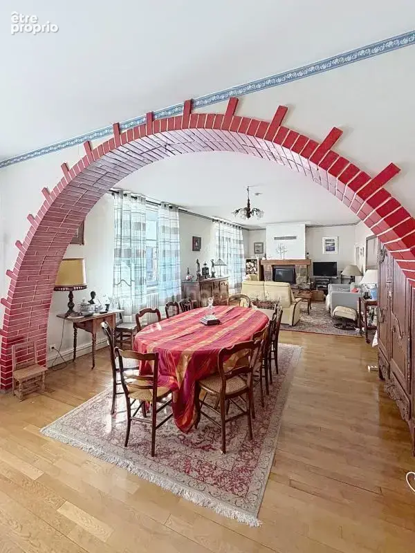 Grande maison familiale pleine de charme et de potentiel - photo 9
