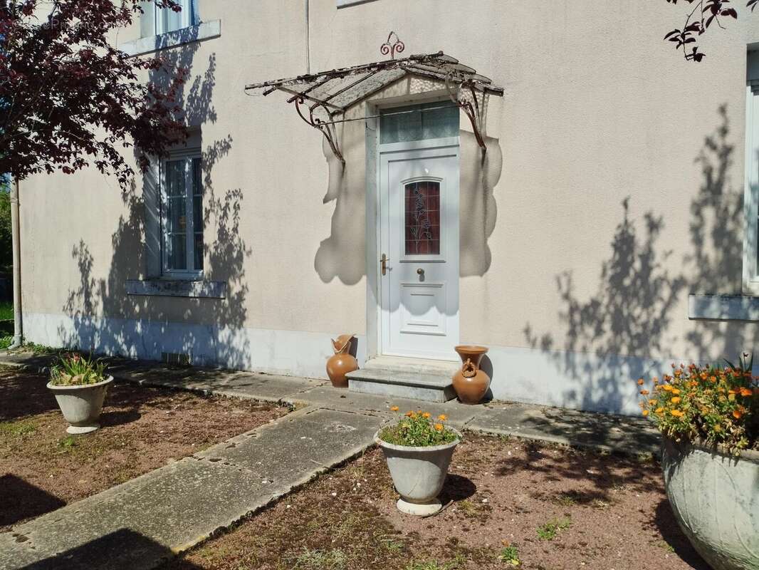 Maison à PAIZAY-NAUDOUIN-EMBOURIE