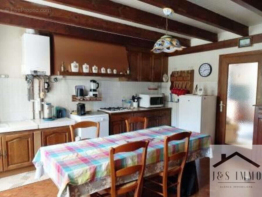 Maison à ROUMAZIERES-LOUBERT