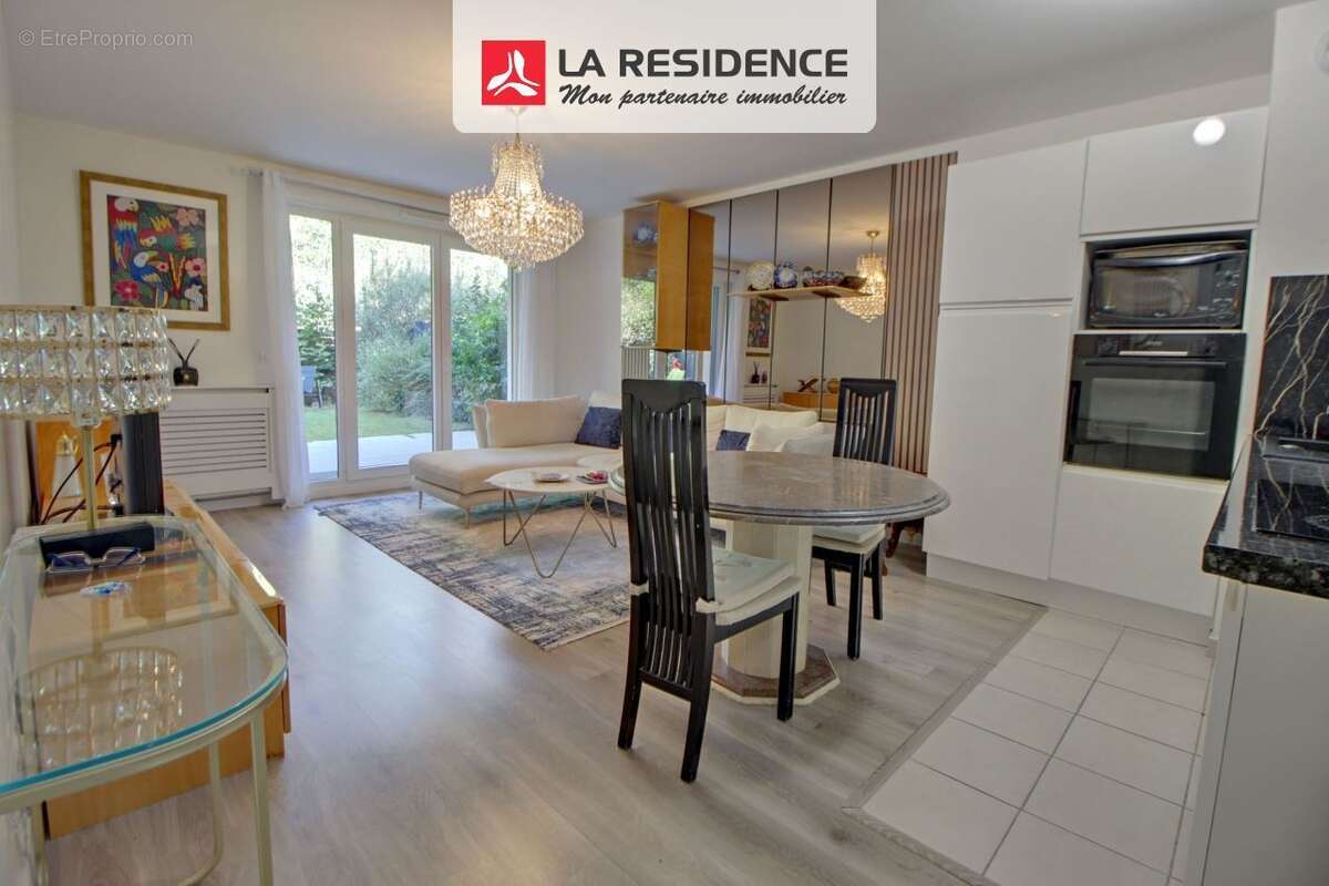 Appartement à PLAISIR