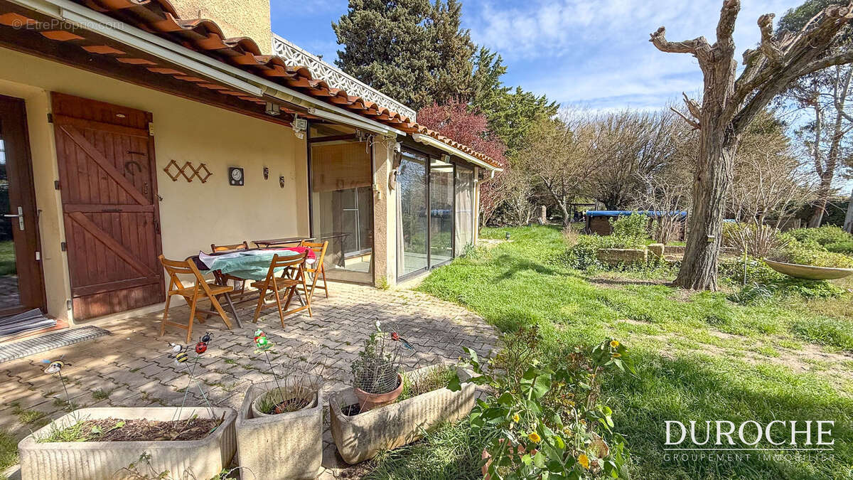 Maison à CADEROUSSE