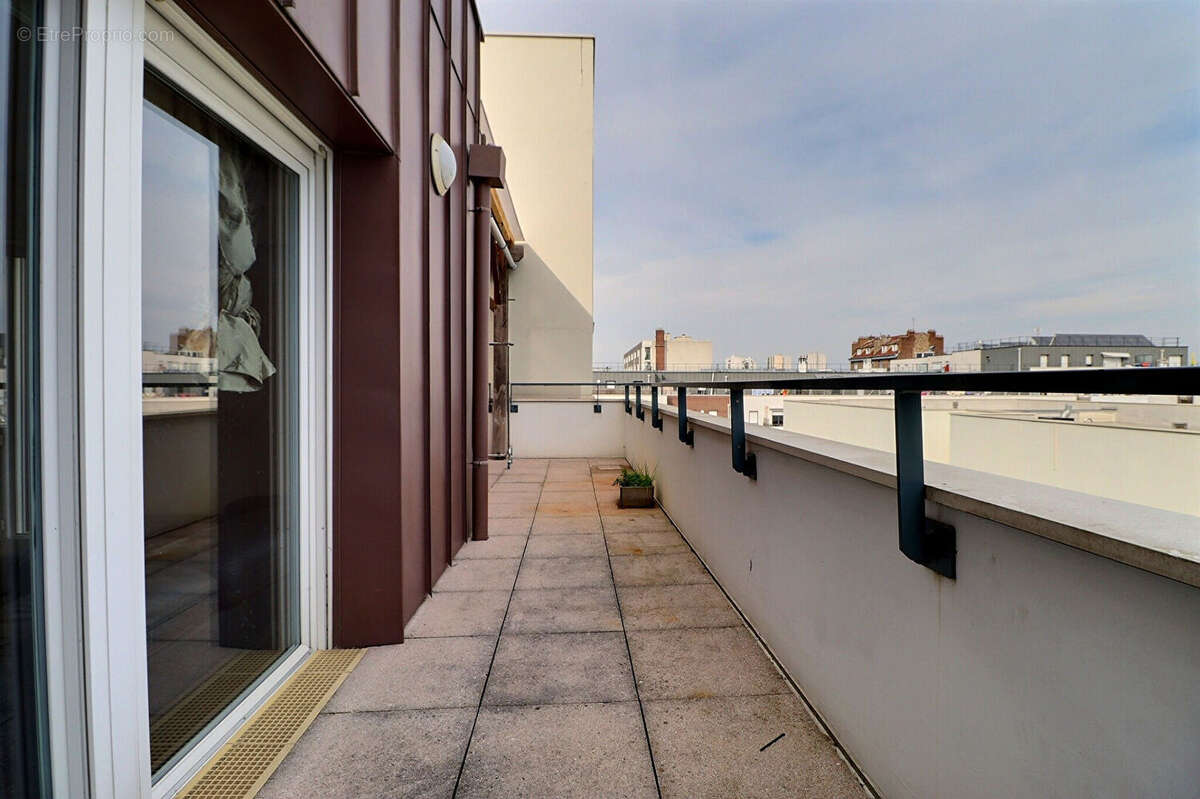 Appartement à AUBERVILLIERS