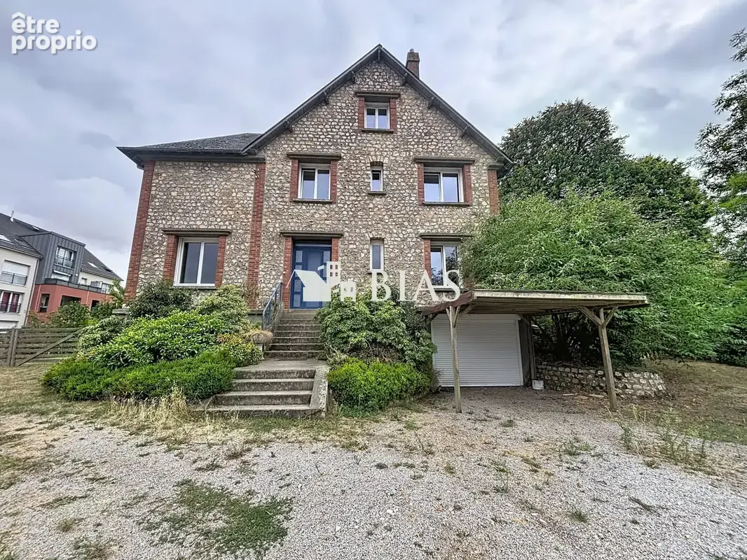 Maison à LE NEUBOURG