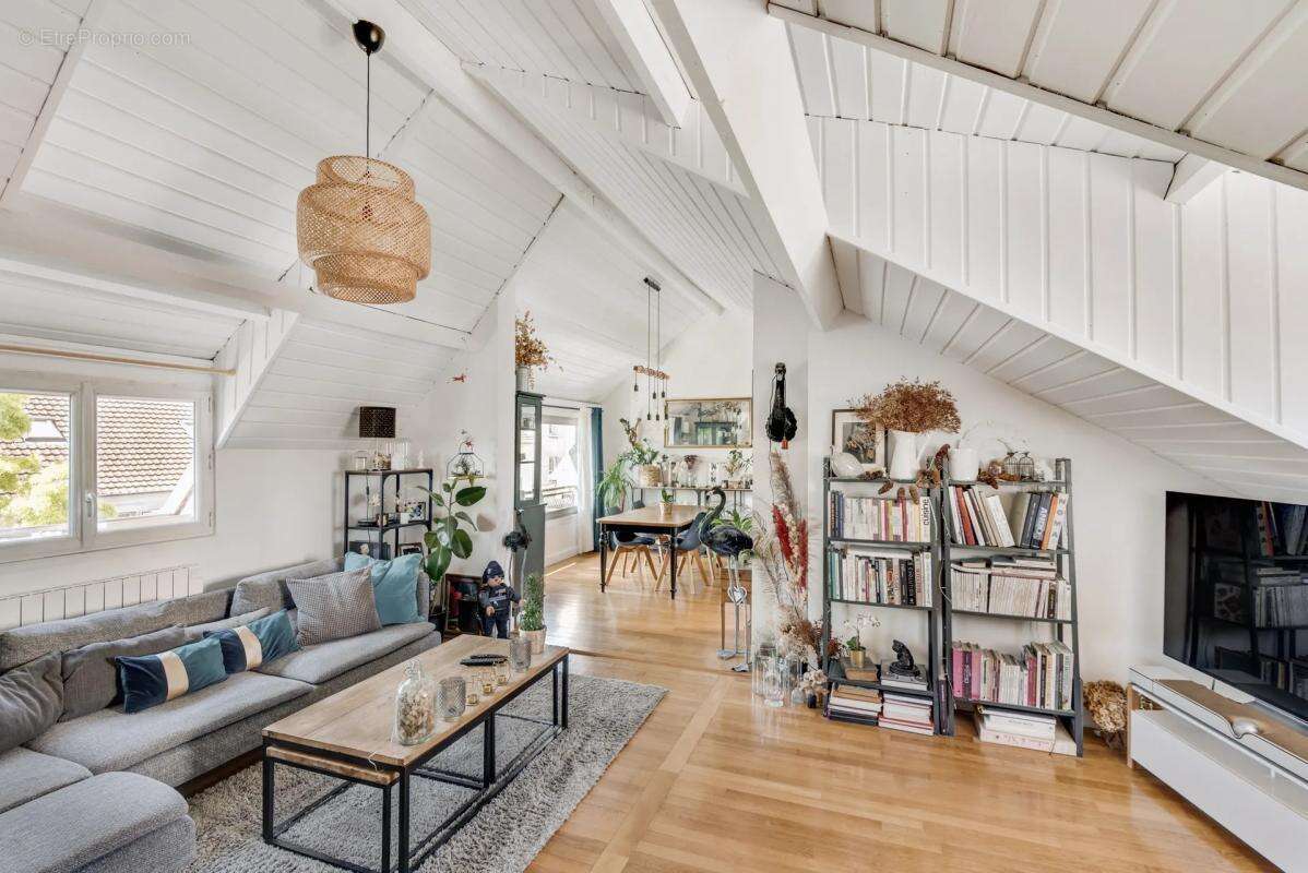 Appartement à SAINT-MAUR-DES-FOSSES