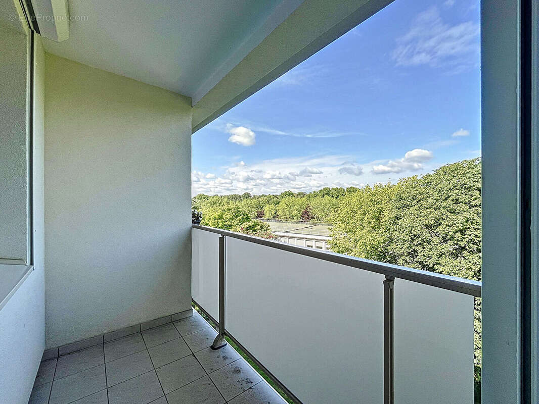 Appartement à SAINT-MICHEL-SUR-ORGE