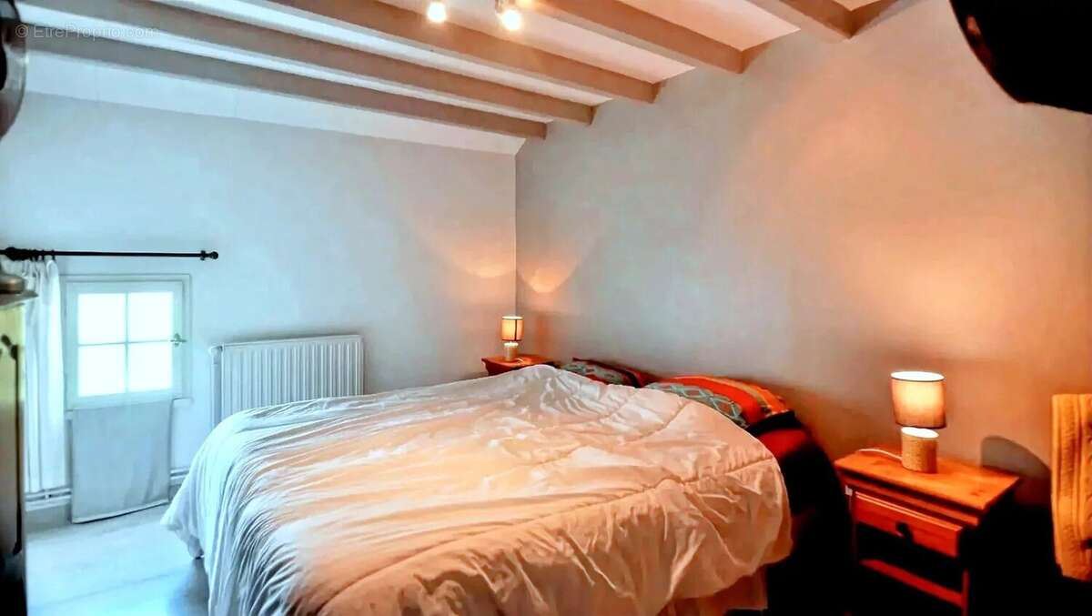 Maison à AUBETERRE-SUR-DRONNE
