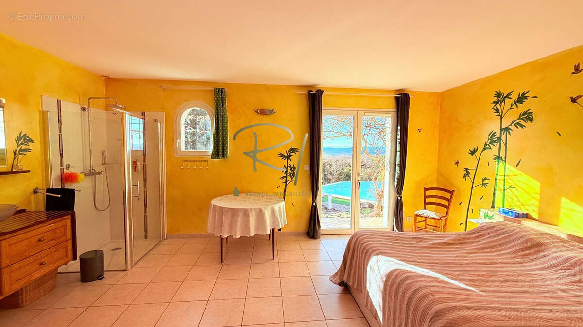 Barjac - Villa d’exception avec piscine à débordement - photo 10