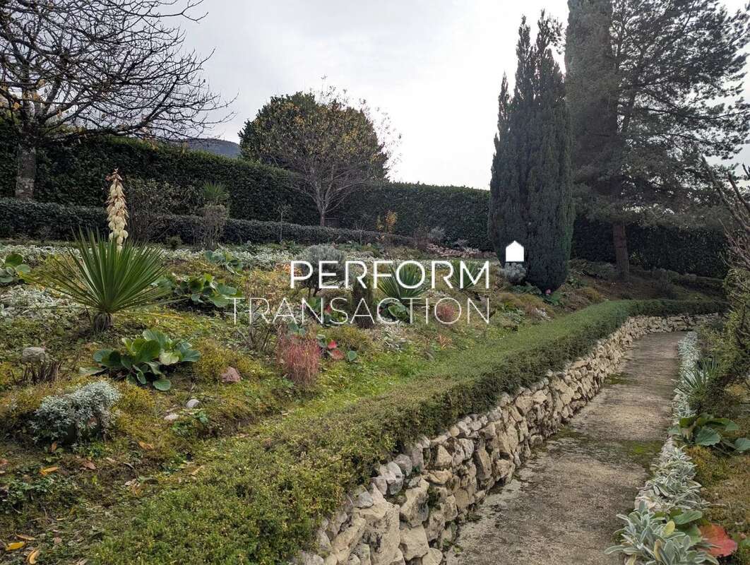 Maison à SAINT-QUENTIN-SUR-ISERE