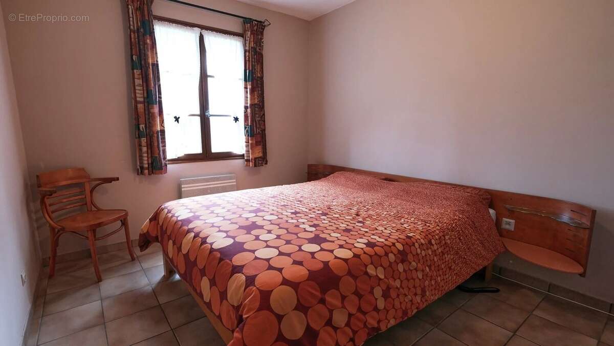 Maison à DUN-SUR-GRANDRY