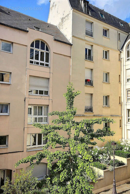 Appartement à PARIS-3E