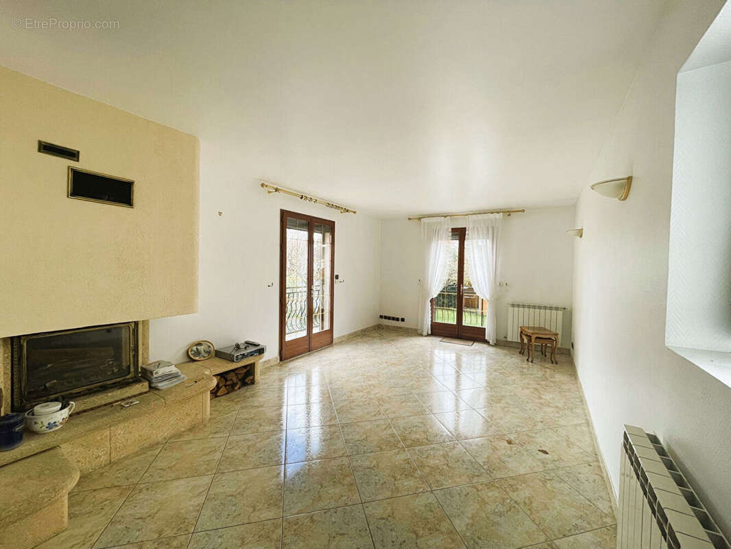 Maison à LE PLESSIS-BOUCHARD