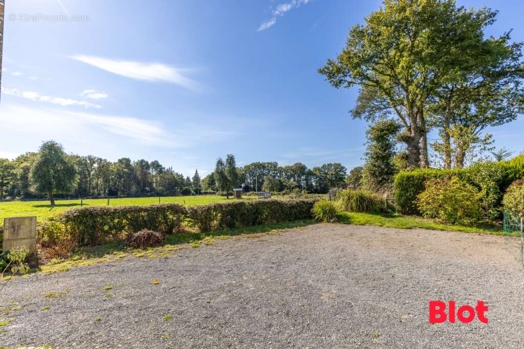 Maison à SAINT-MEDARD-SUR-ILLE