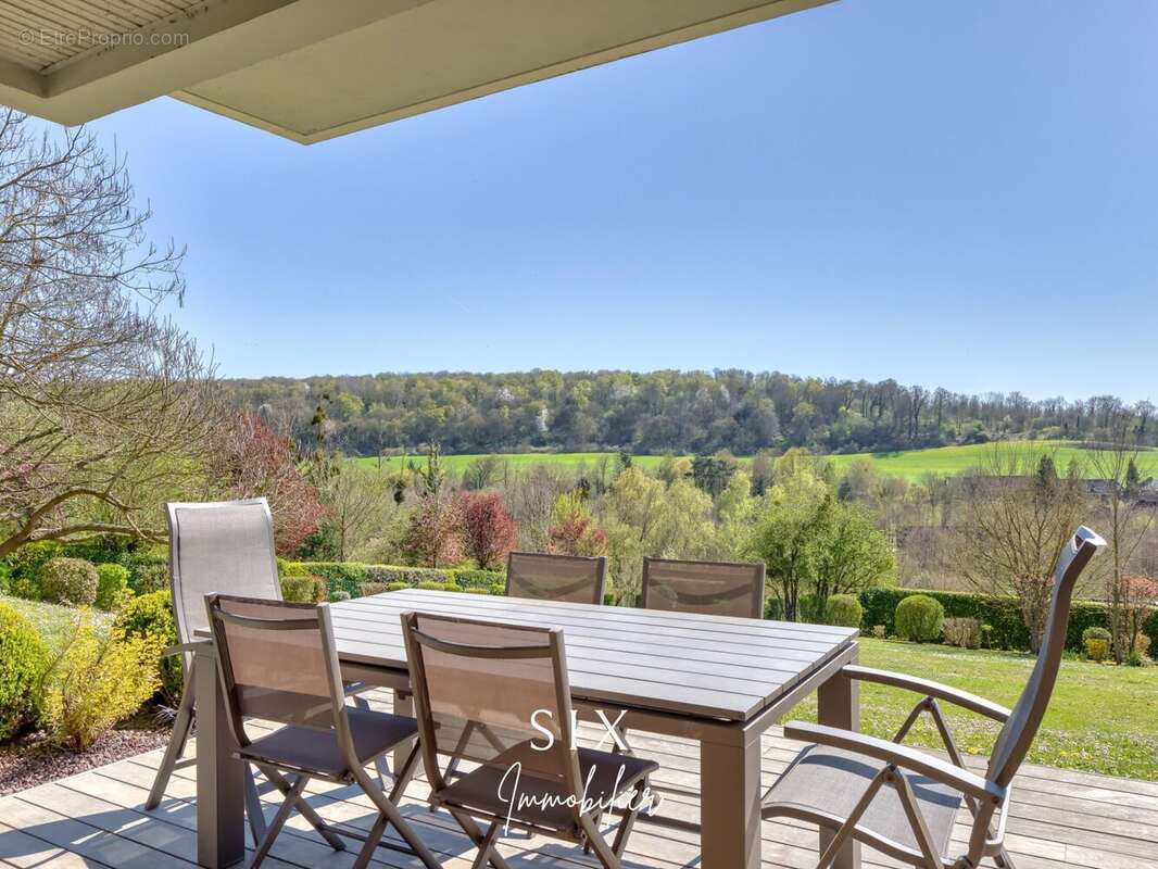 Maison à PONT-L&#039;EVEQUE