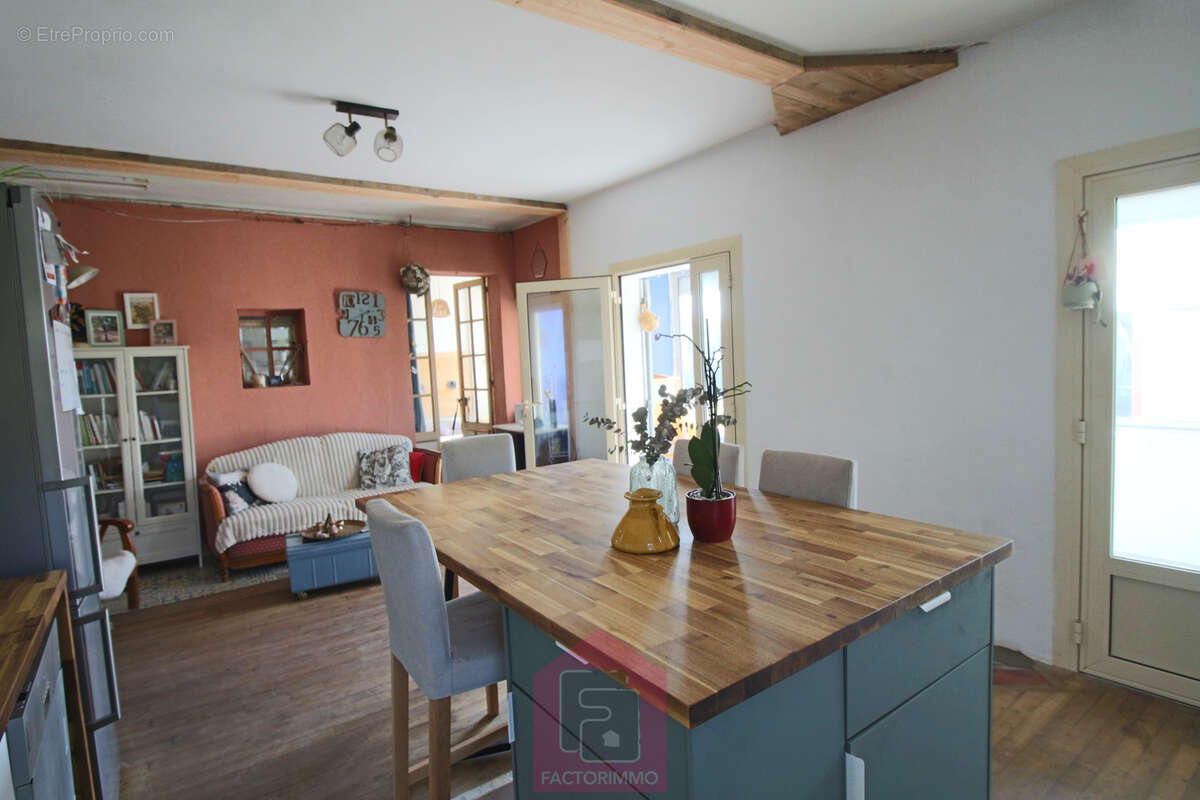 Maison à PUY-L'EVEQUE
