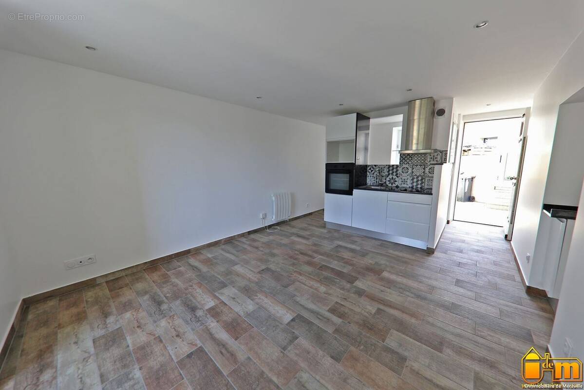 Appartement à MEREVILLE