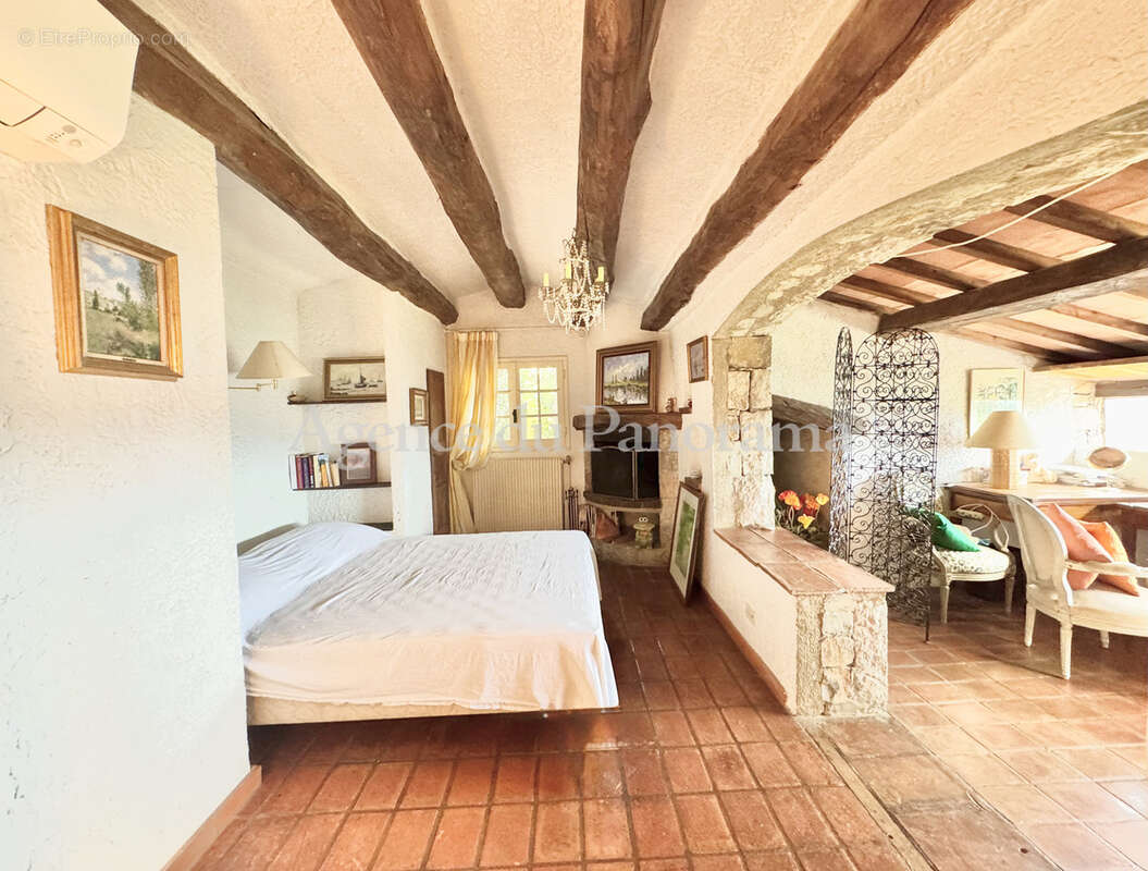 Maison à SPERACEDES