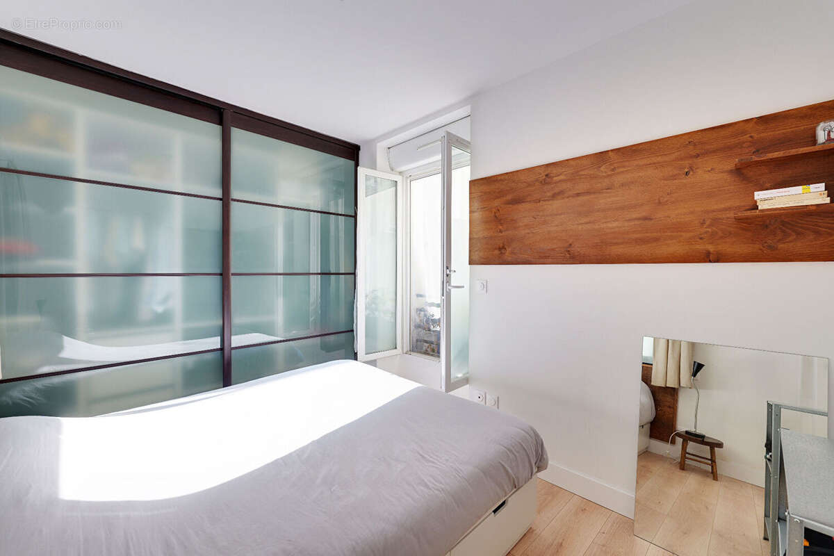 Appartement à PARIS-10E