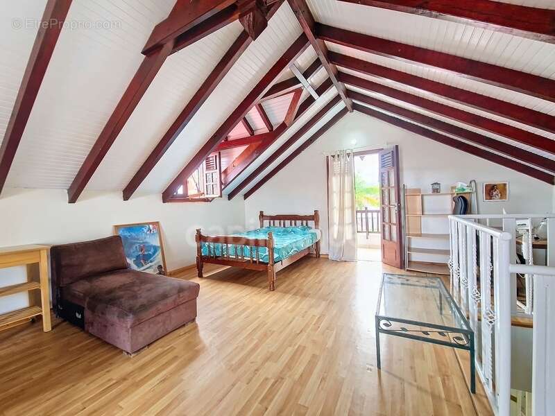 Maison à CAPESTERRE-BELLE-EAU