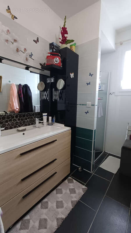 Maison à SAINT-YORRE