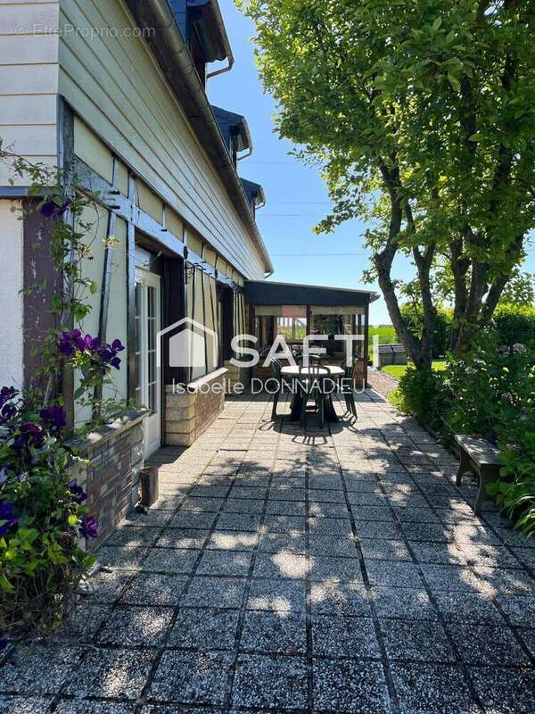 Maison 180 m² à Saint-Pierre-Du-Bosguerard  - photo 2