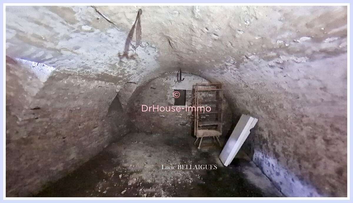 Maison à VILLENEUVE-AU-CHEMIN