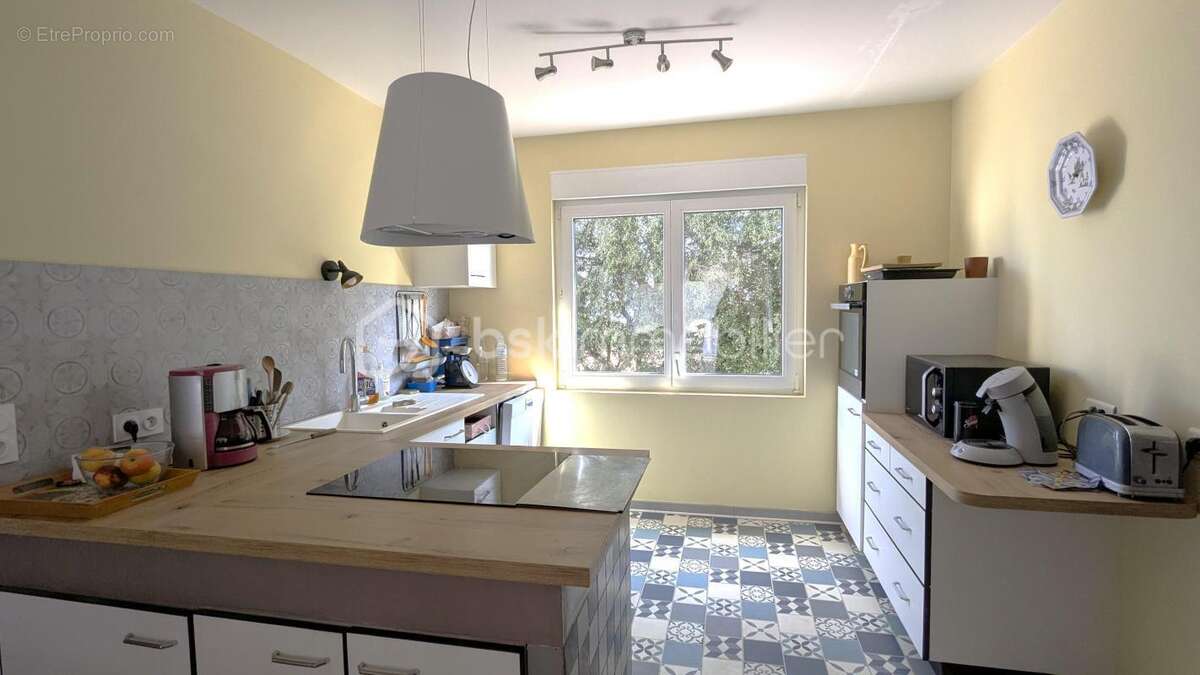 Maison à COMBAILLAUX