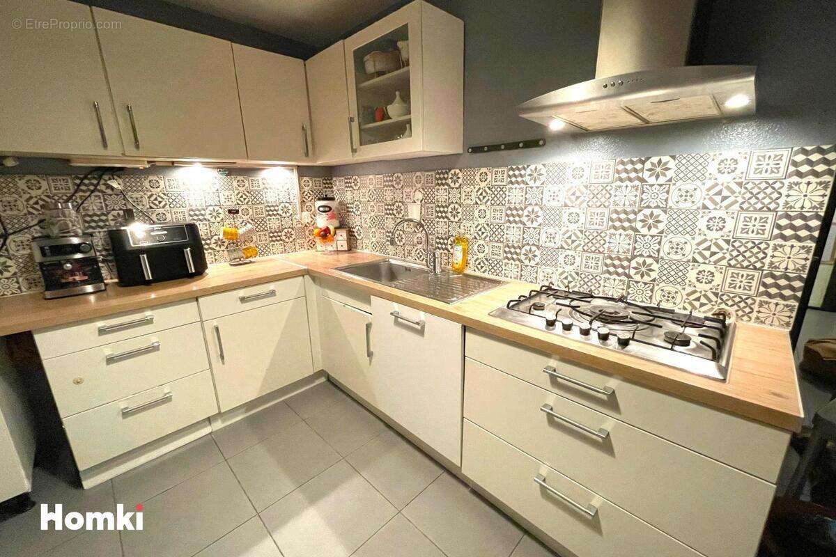 Appartement à MEYZIEU