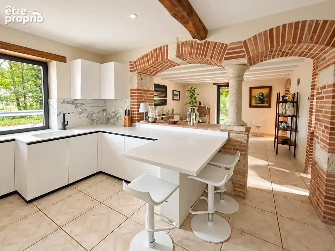 Belle maison de caractère rénovée sur un parc arboré de 4 801 m2 avec piscine - photo 18