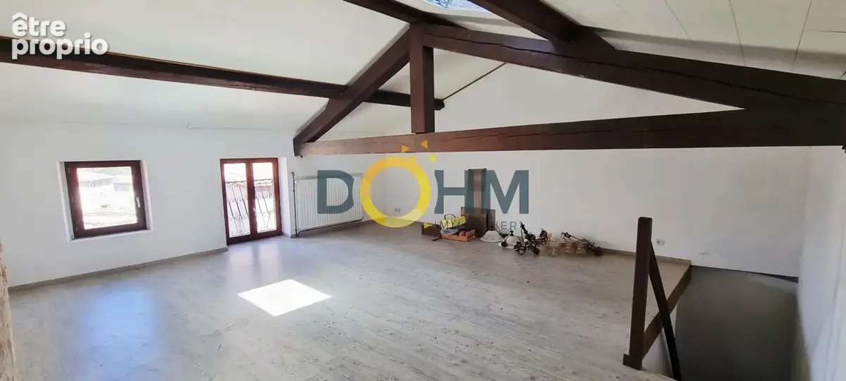 Estivareilles   Maison de village en pierre, 4 pièces, 100 m2 habitables, fort potentiel - photo 7