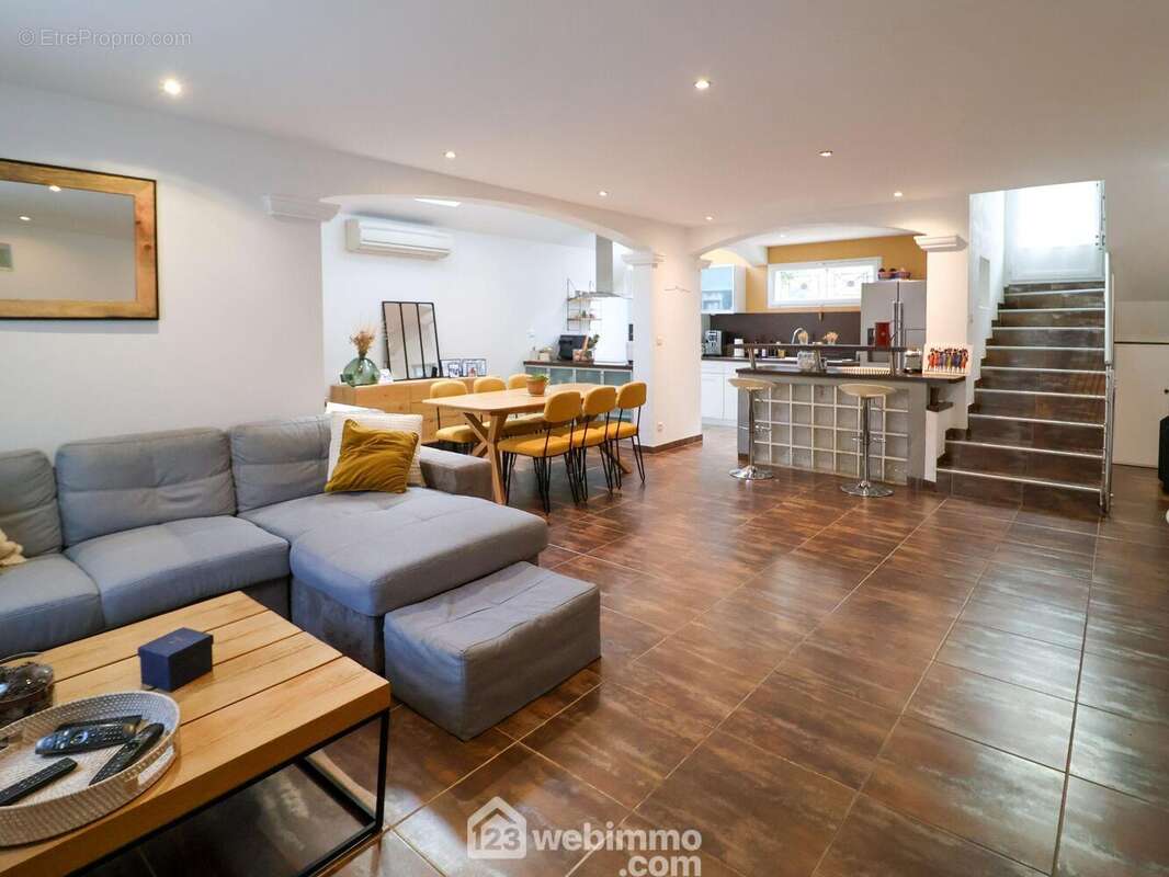 Maison à MARSEILLE-9E