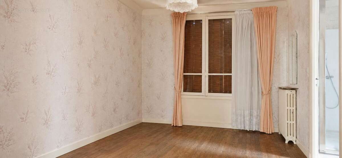 Appartement 79 m² à vendre - Centre-ville de Soissons ? Fort potentiel -  À rénover - photo 3