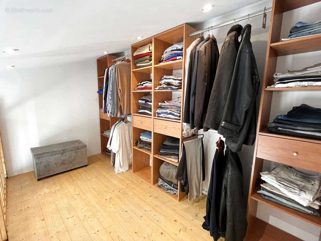 Maison à AMBARES-ET-LAGRAVE