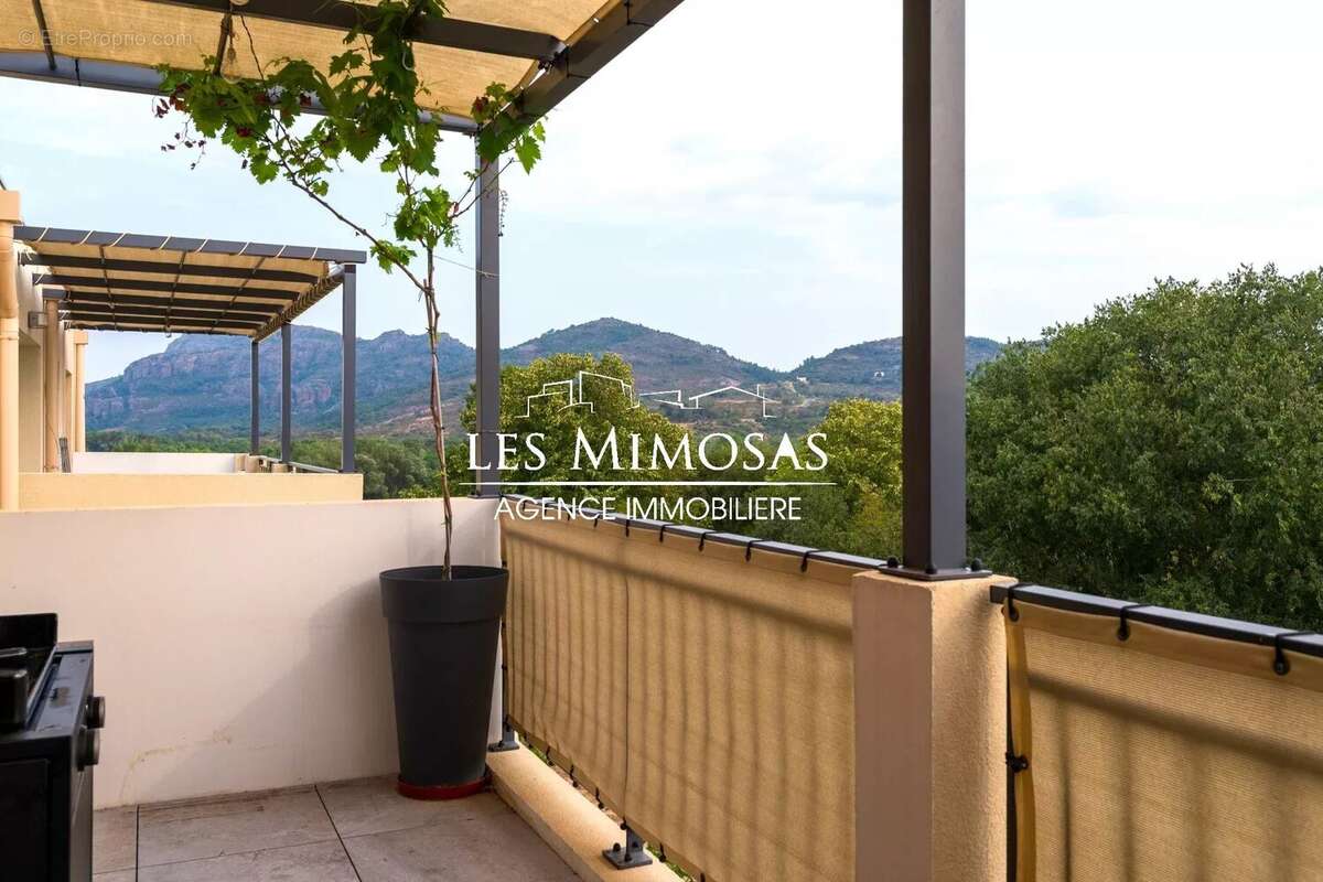 Appartement à LE MUY