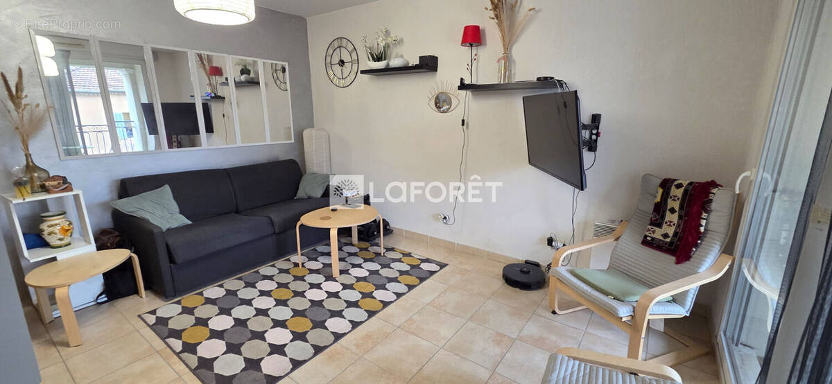 Appartement à SAINT-MAXIMIN-LA-SAINTE-BAUME