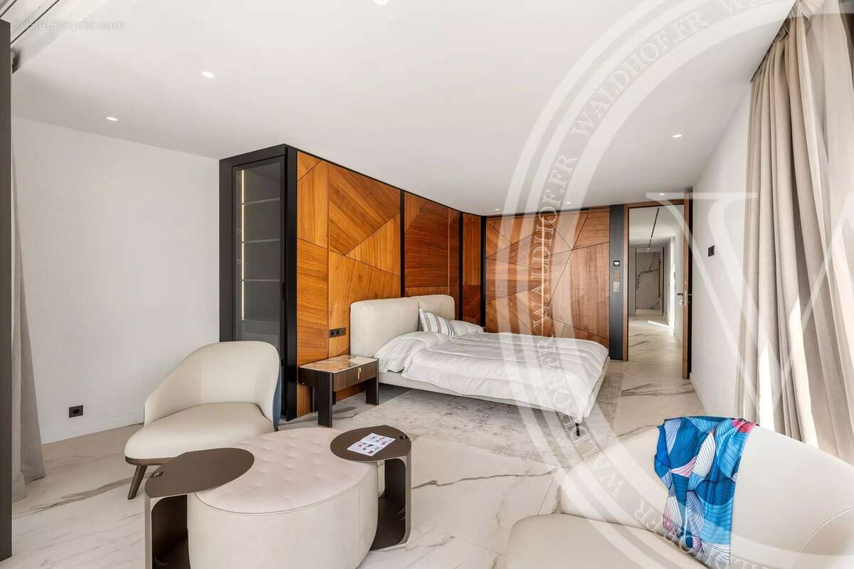 Maison à ROQUEBRUNE-CAP-MARTIN