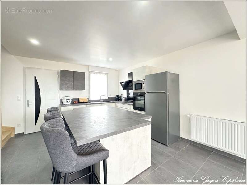 Maison à COURVILLE-SUR-EURE