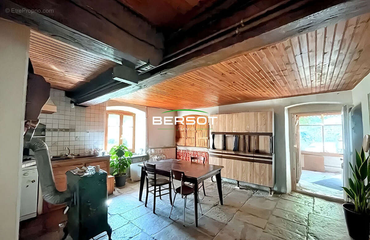 Maison à FROIDEVAUX