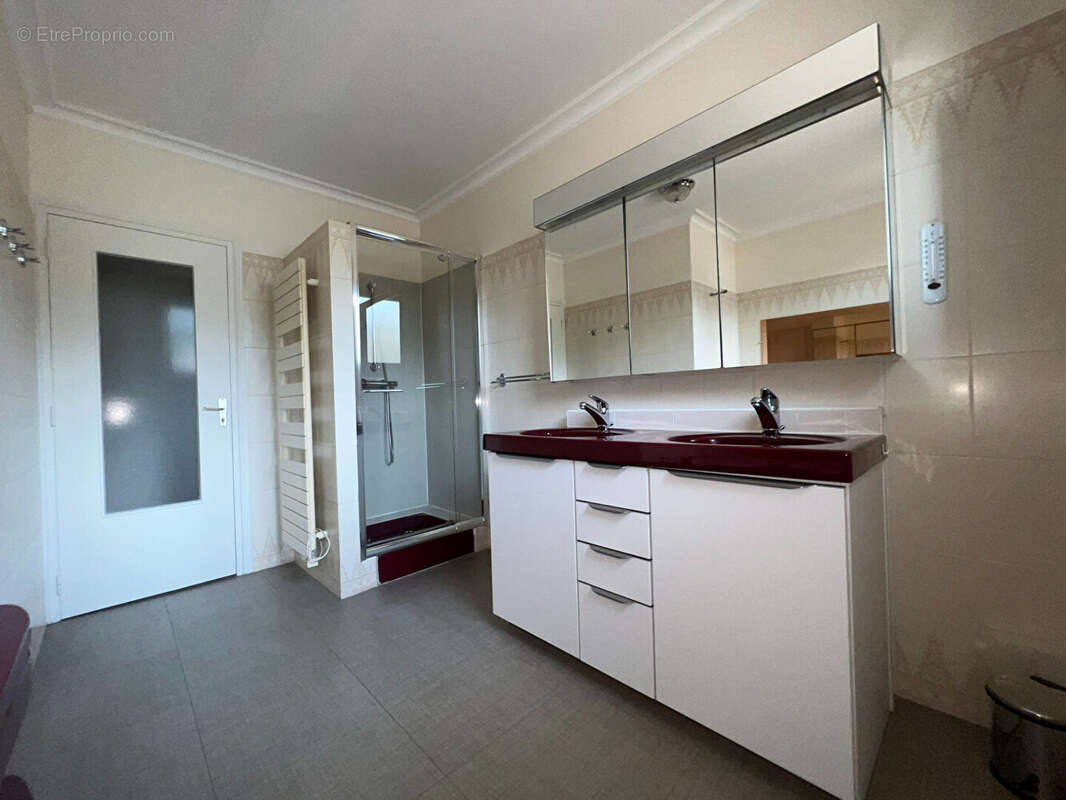 Superbe Appartement de 158 m² au Coeur de Paray le Monial - photo 13