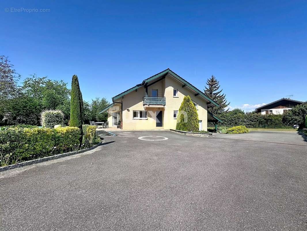 Maison à ALLINGES