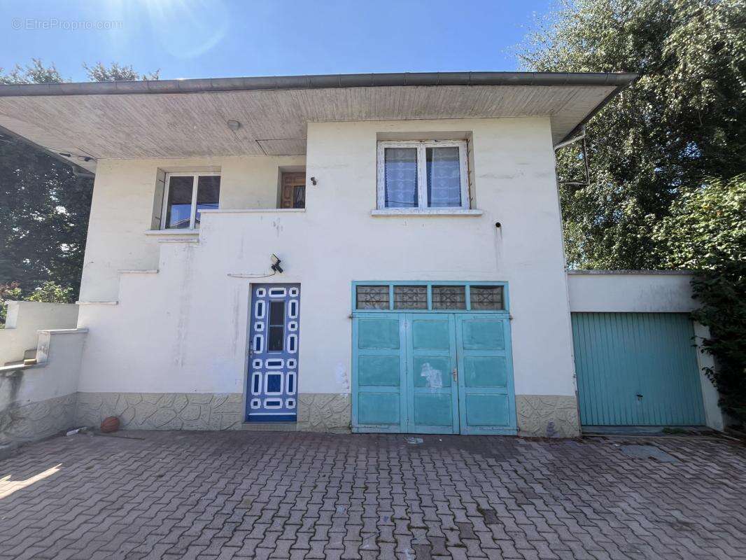 Maison 115 m² à Tarbes  - photo 2