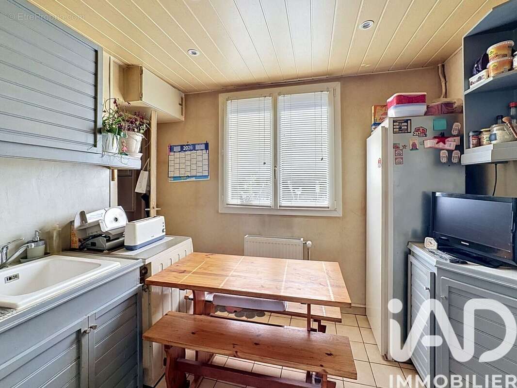 Photo 4 - Appartement à LE MESNIL-LE-ROI
