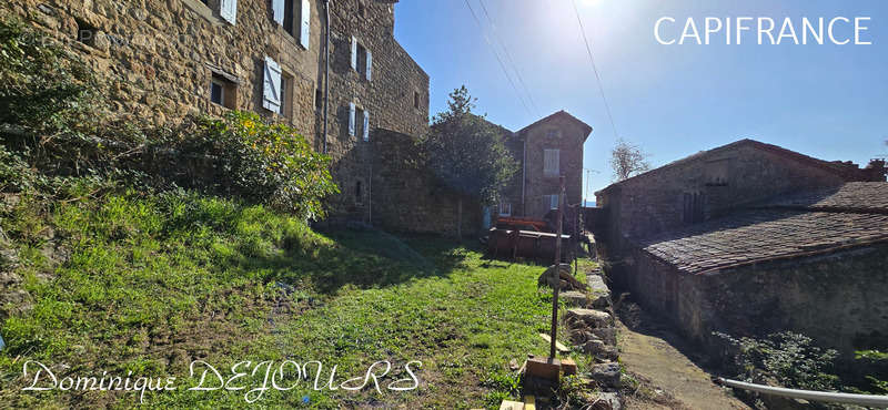 Maison à SAINT-MAURICE-EN-CHALENCON