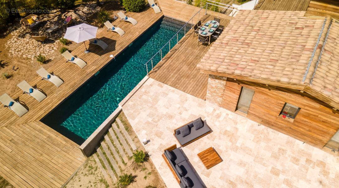 Maison à PLAN-DE-LA-TOUR