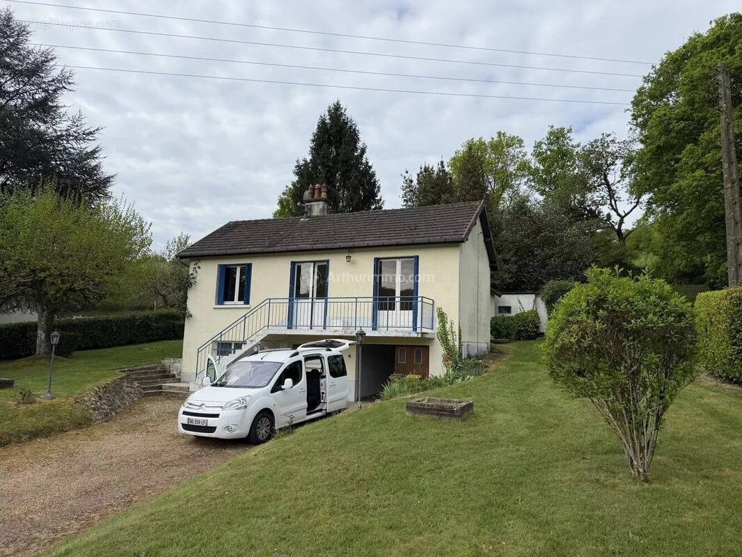 Maison à CHAHAIGNES